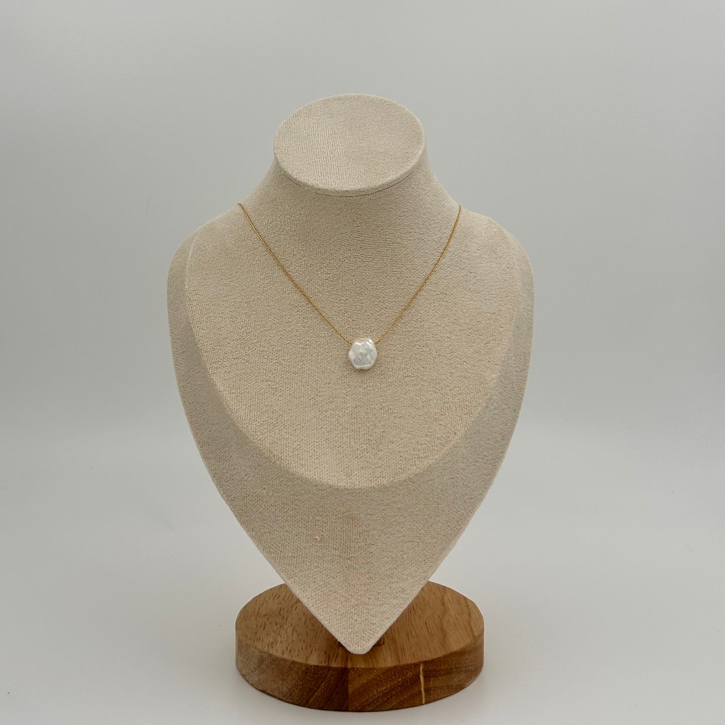 Mother of Pearl Uneven Necklace