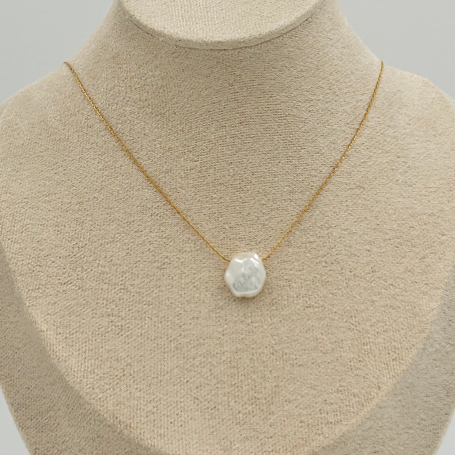 Mother of Pearl Uneven Necklace